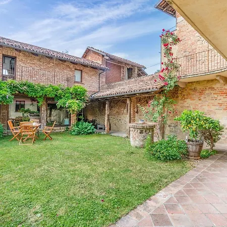 Marta Apartament *